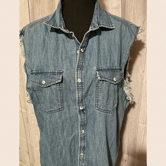 Zipcode 1992 Sleeveless Denim Shirt - Picture 2 of 6